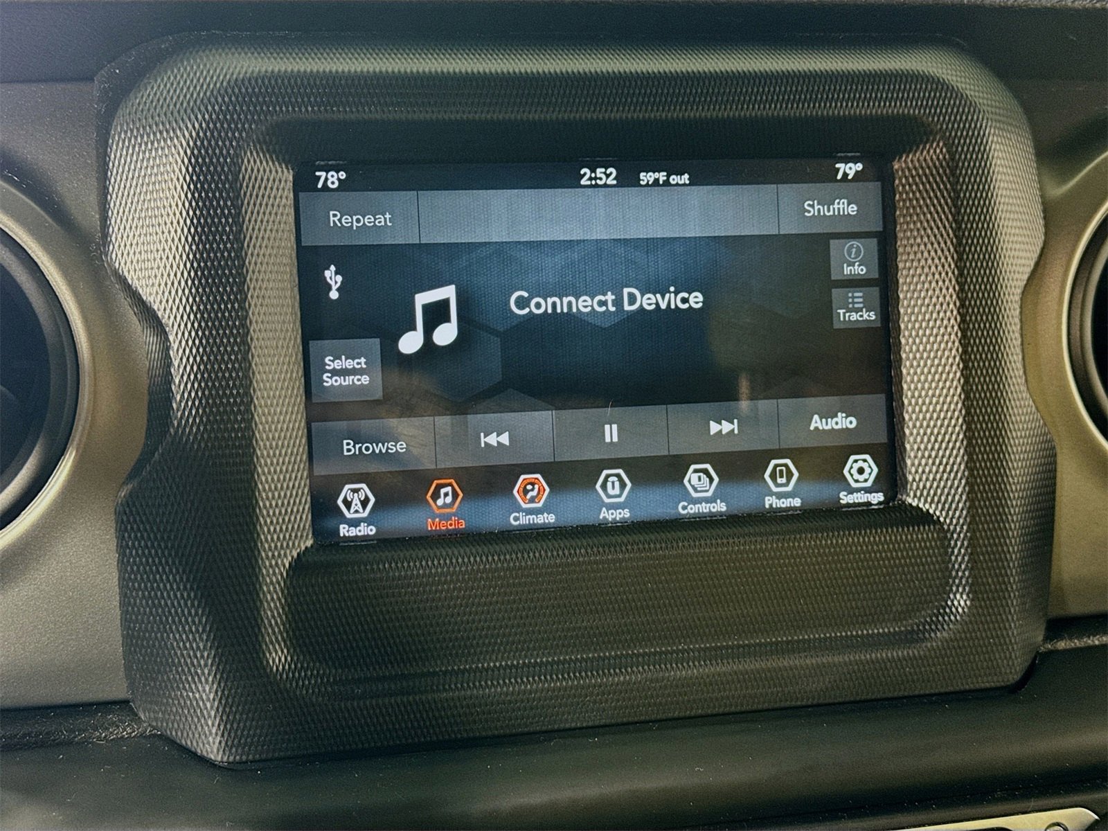 Used 2021 Jeep Wrangler Sport S image 14