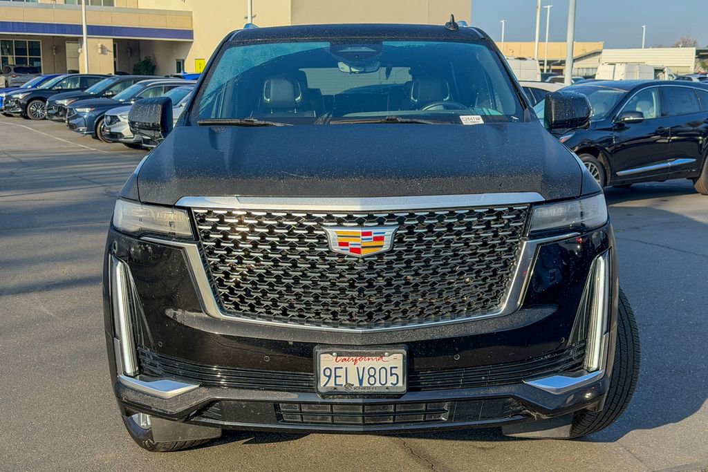 Used 2023 Cadillac Escalade Premium Luxury image 3