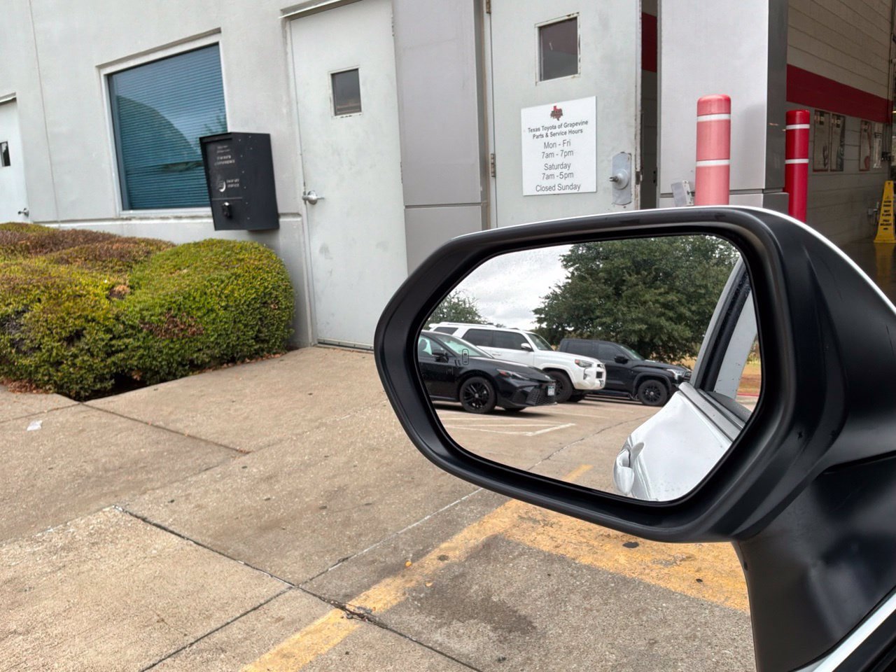 Used 2026 Toyota Camry LE FWD image 19