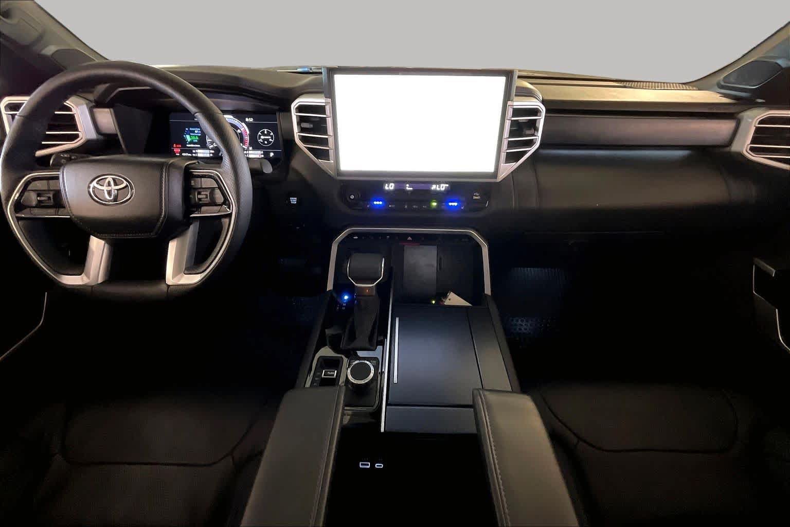 Used 2025 Toyota Tundra Platinum AWD/4WD image 14