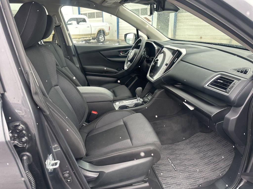 Used 2025 Subaru Ascent Premium image 9