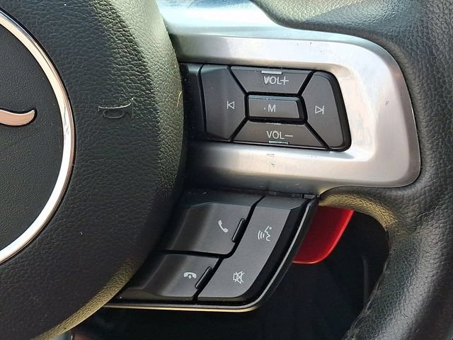 Used 2016 Ford Mustang Coupe RWD image 23