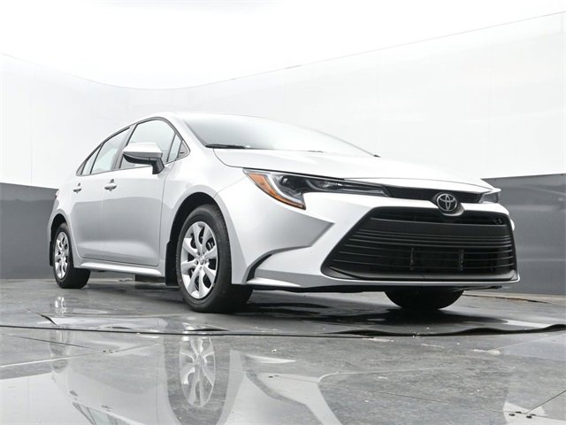 Used 2026 Toyota Corolla LE image 23