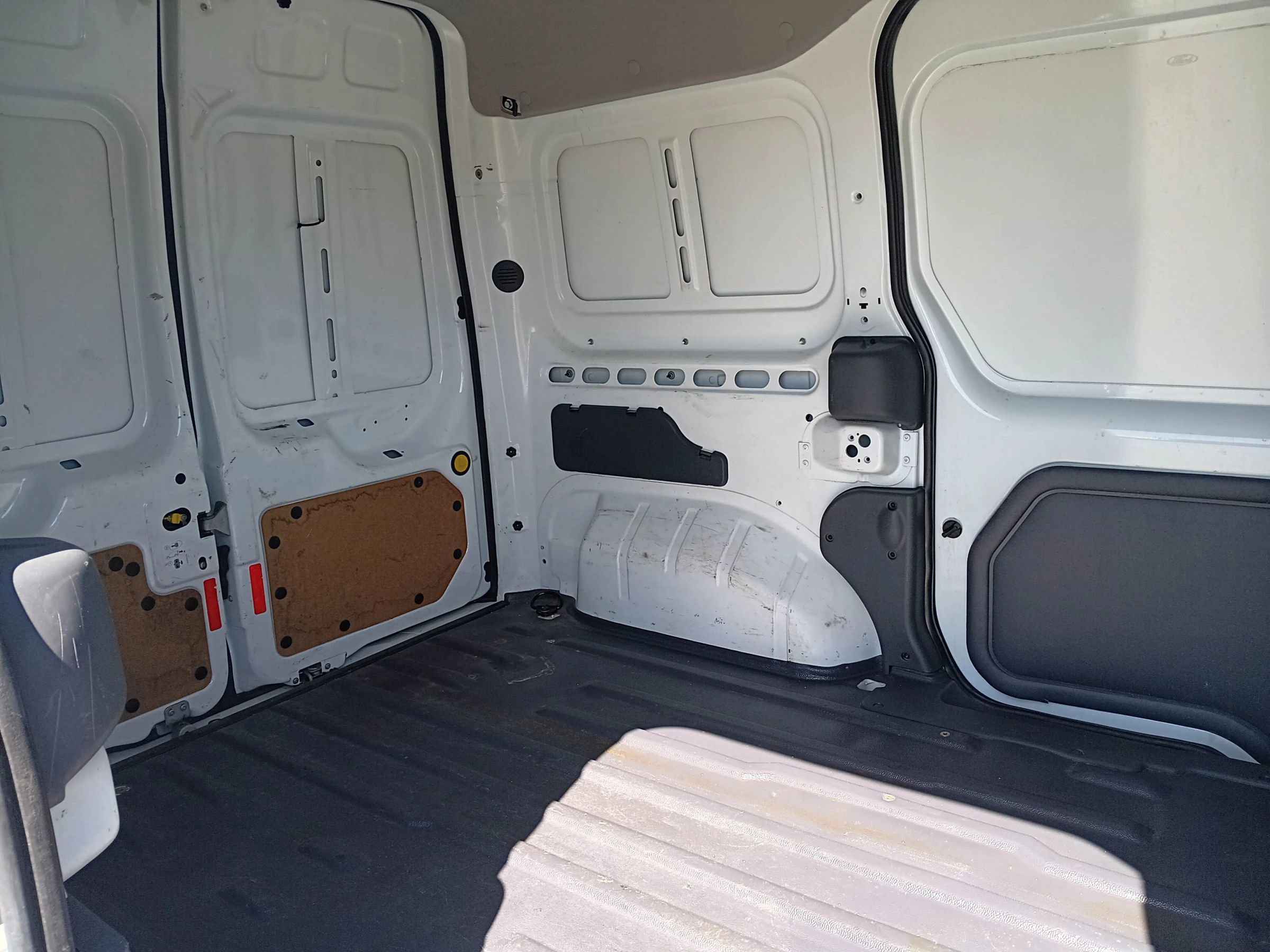 Used 2012 Ford Transit Connect XLT FWD image 14