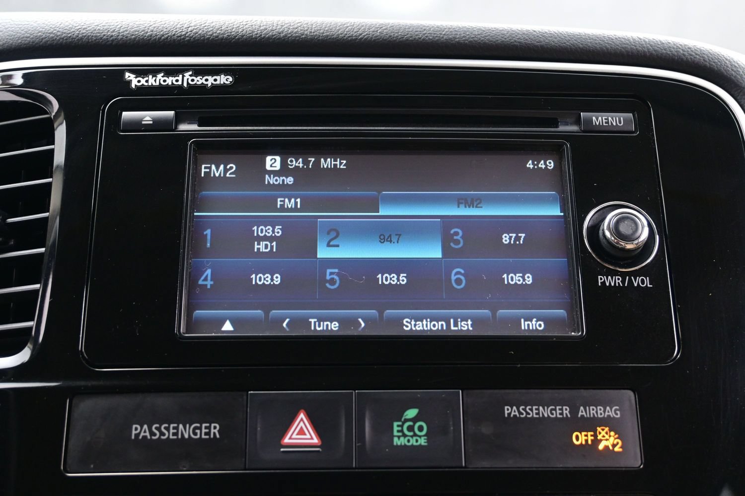 Used 2015 Mitsubishi Outlander SE AWD/4WD image 21