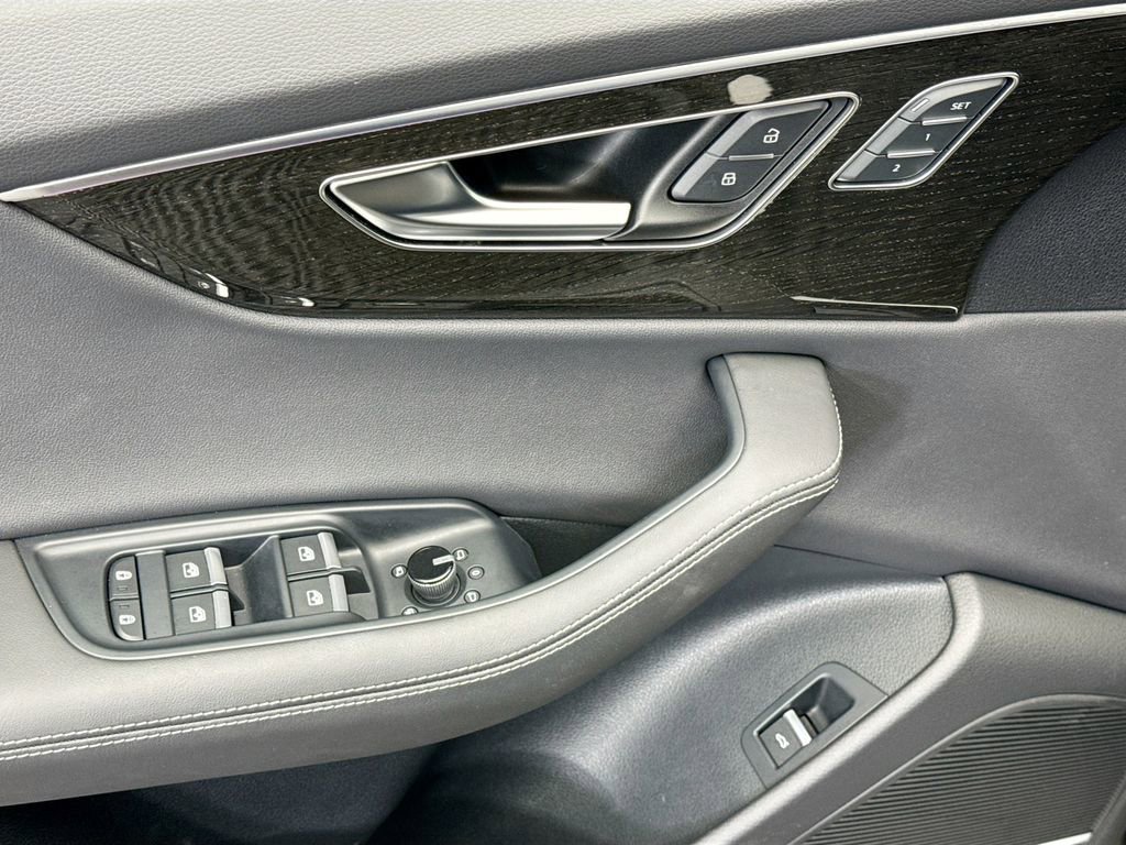 Certified 2025 Audi Q8 Premium Plus w/ Premium Plus Package image 22