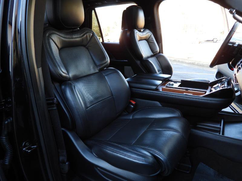 Used 2020 Lincoln Navigator Reserve w/ Equipment Group 208A Reserve image 51