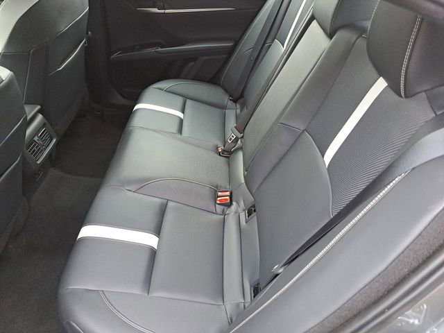 Used 2025 Toyota Camry SE image 24