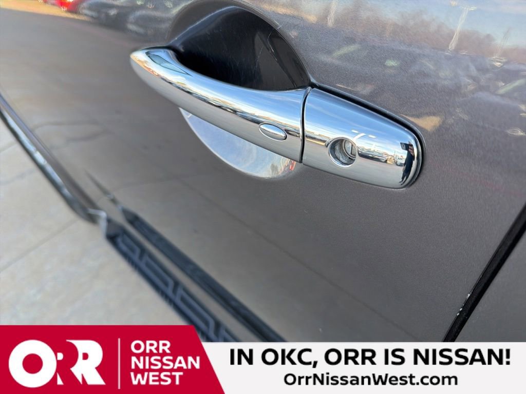 Used 2024 INFINITI QX80 Luxe RWD image 11