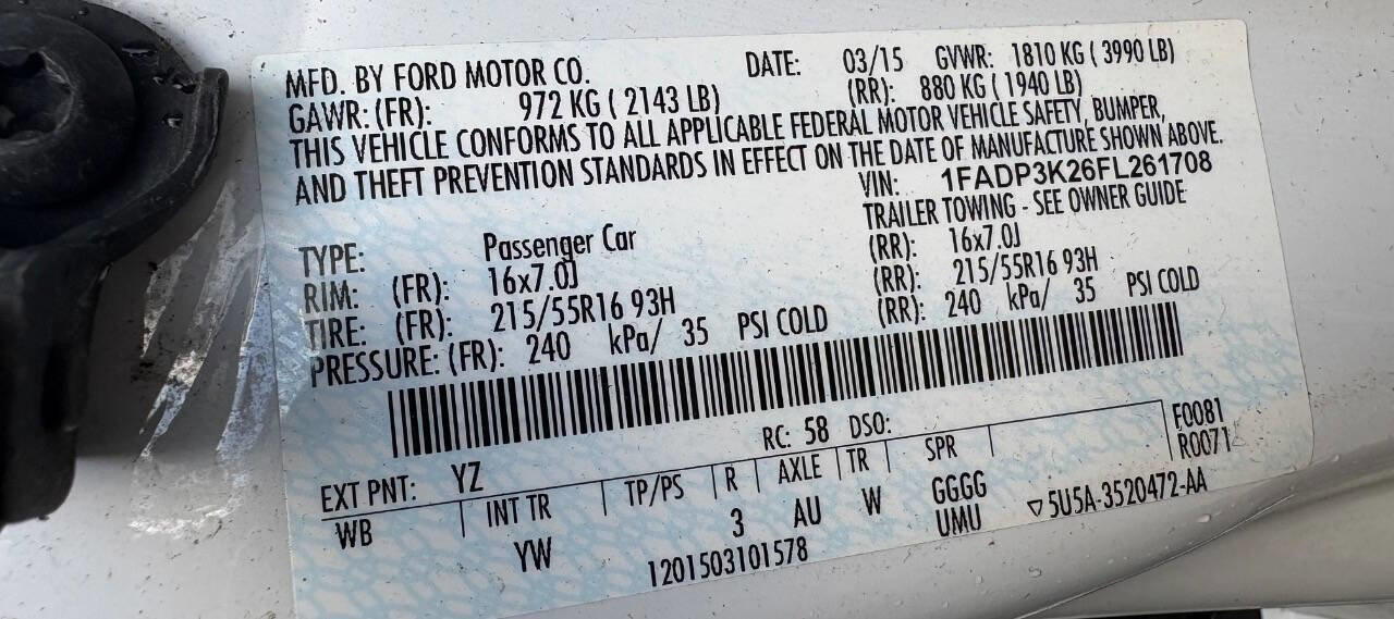Used 2015 Ford Focus SE w/ SE Cold Weather Package FWD image 10
