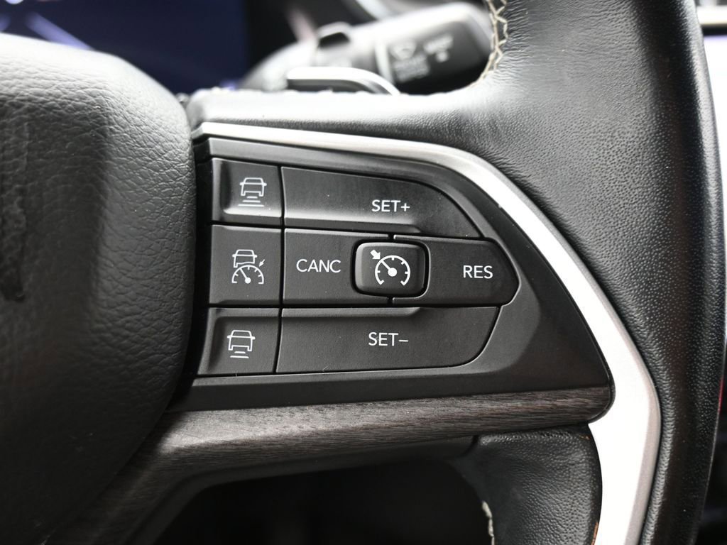 Certified 2022 Jeep Grand Cherokee L Limited image 21