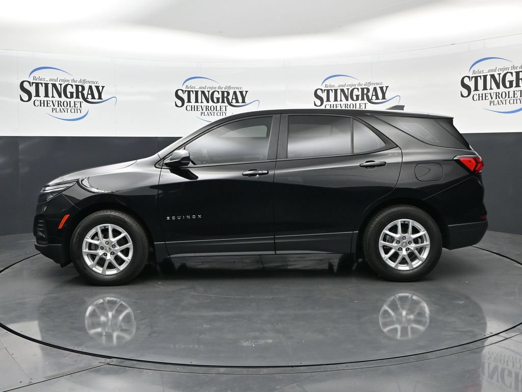 Used 2023 Chevrolet Equinox LS FWD image 5