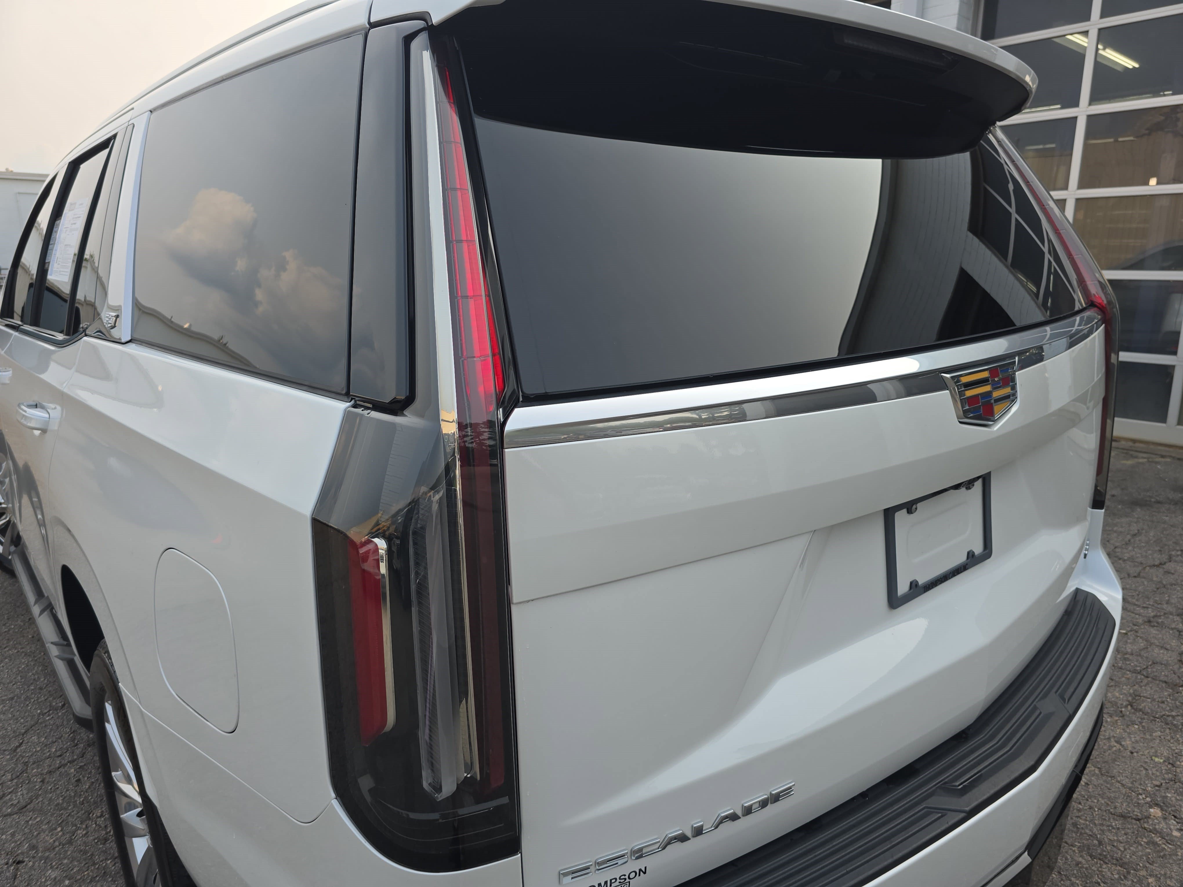 Certified 2024 Cadillac Escalade Premium Luxury w/ Performance Package AWD/4WD image 36
