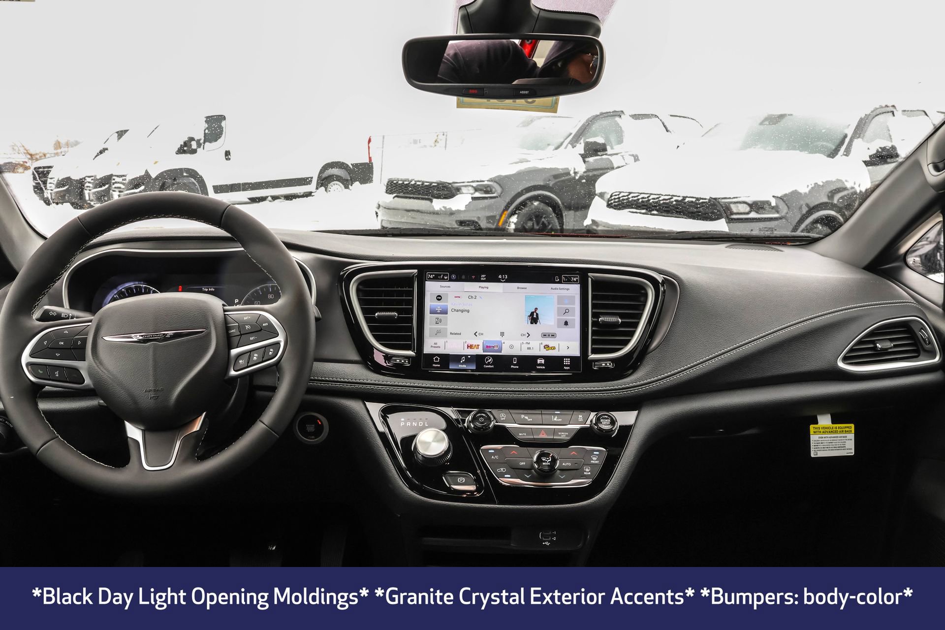 New 2026 Chrysler Pacifica Select image 10