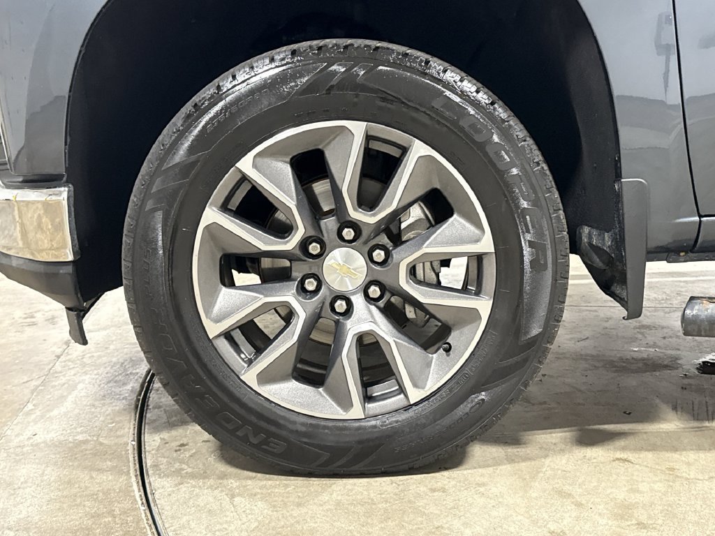 Used 2020 Chevrolet Silverado 1500 LT w/ All-Star Edition AWD/4WD image 26