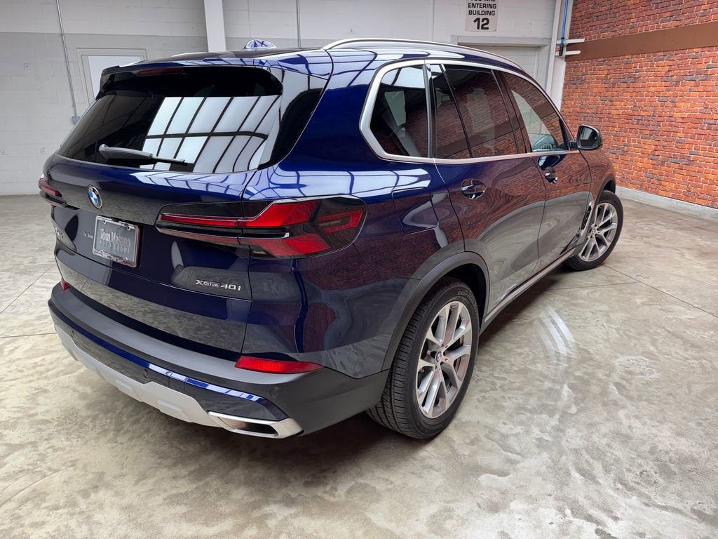 Certified 2025 BMW X5 xDrive40i w/ Executive Package AWD/4WD image 5
