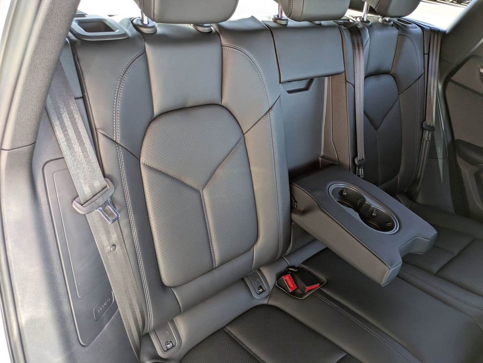 Certified 2026 Porsche Macan image 27