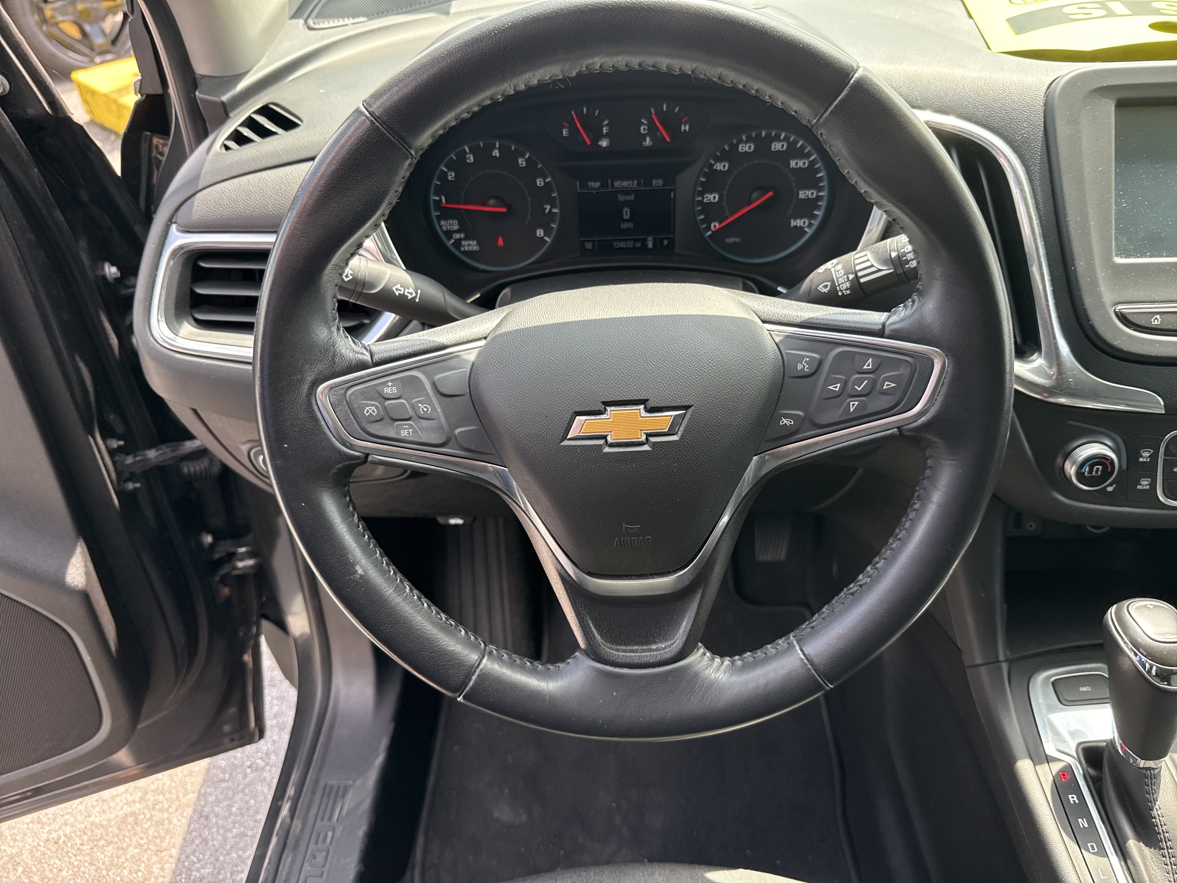 Used 2018 Chevrolet Equinox LT AWD/4WD image 19