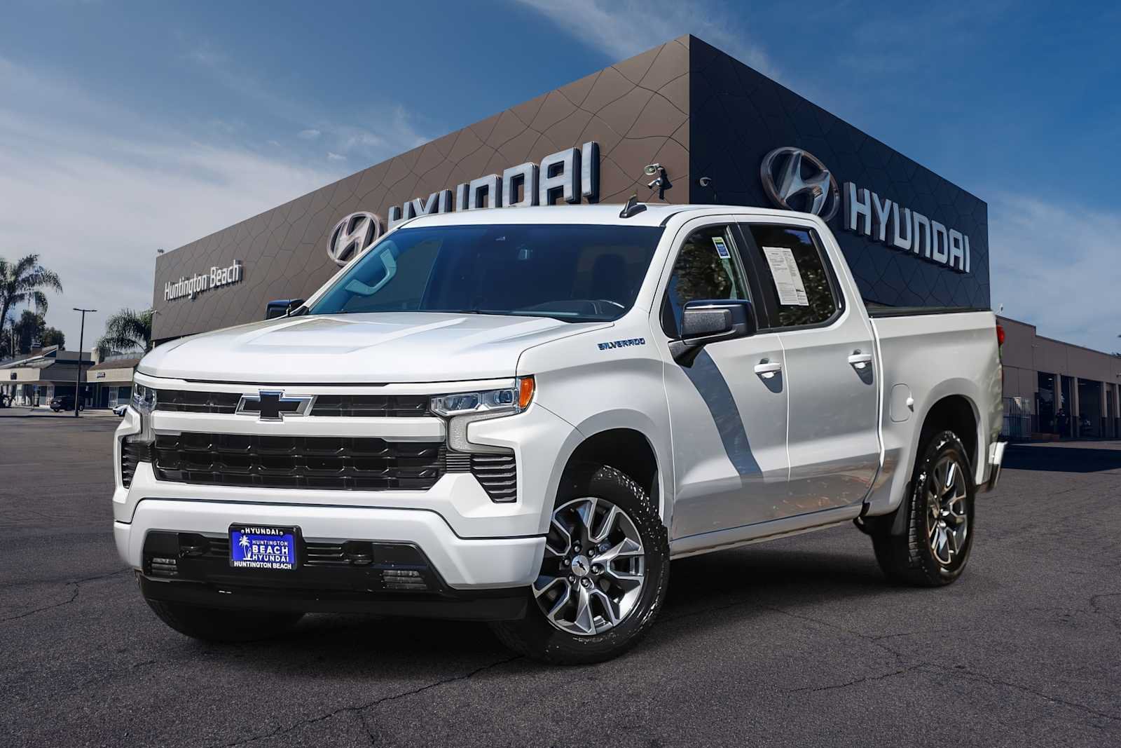 Used 2022 Chevrolet Silverado 1500 RST w/ Protection Package RWD image 1