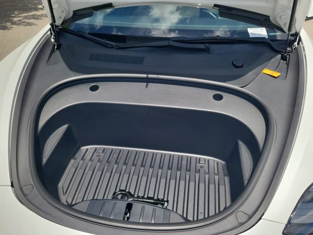 Used 2023 Tesla Model 3 Standard Range RWD image 12