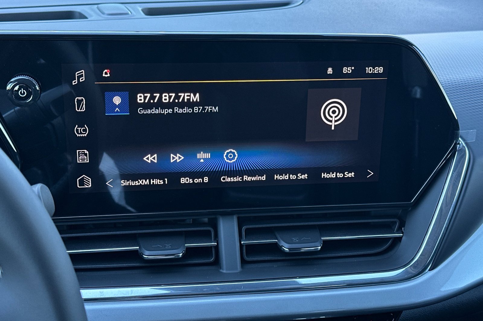 New 2026 Chevrolet Trax LT w/ LT Convenience Package image 18