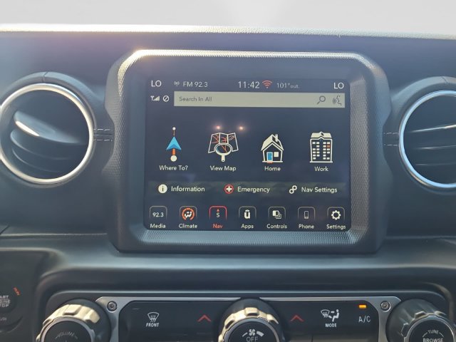 Used 2021 Jeep Gladiator Overland w/ Popular Equipment Package AWD/4WD image 20