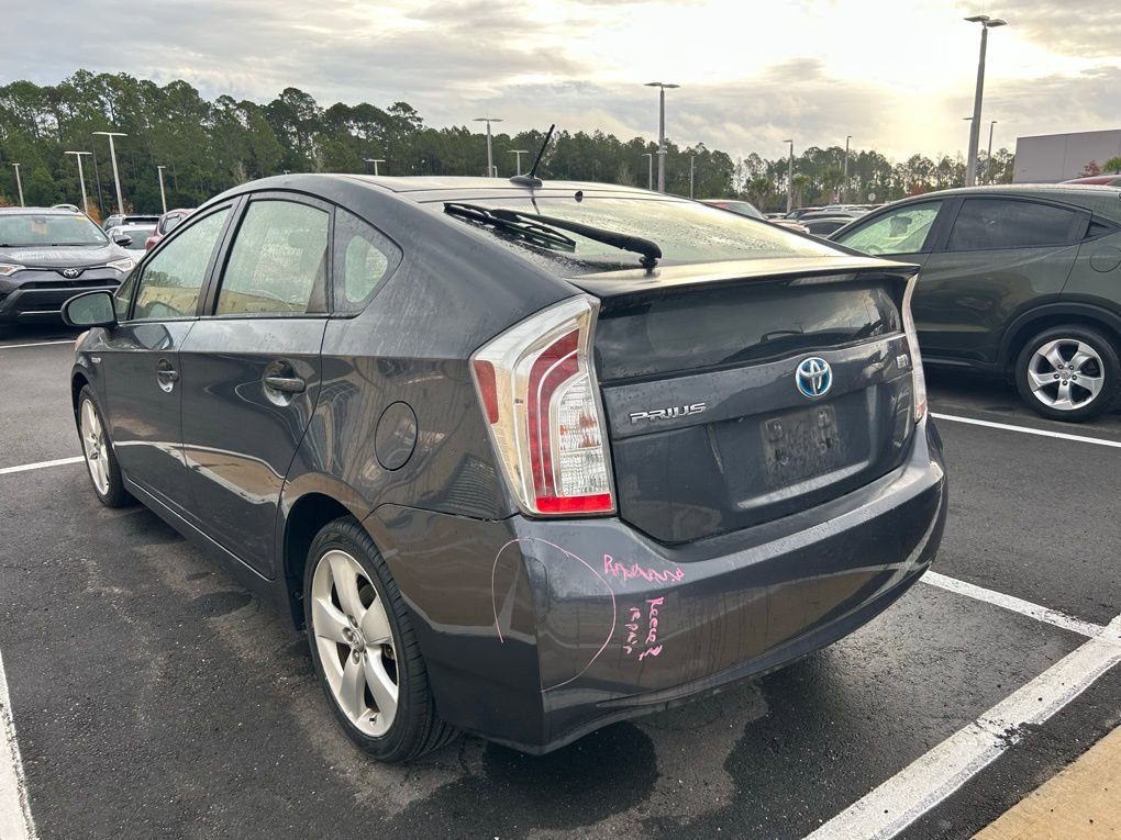 Used 2015 Toyota Prius Five image 3