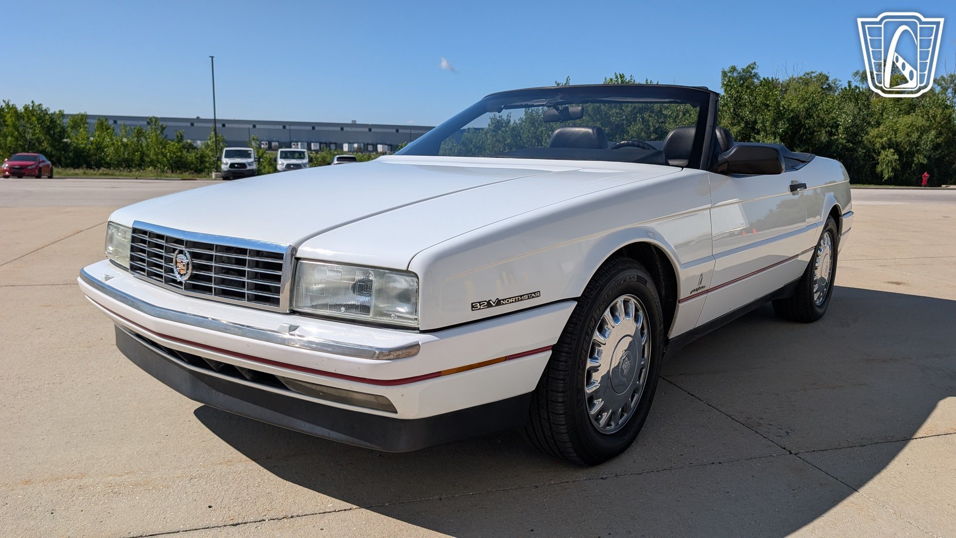 Used 1993 Cadillac Allante FWD image 3