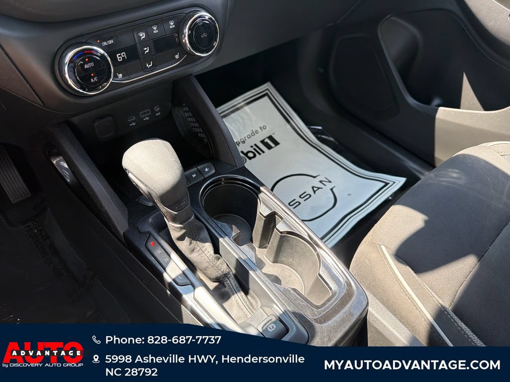 Used 2021 Chevrolet TrailBlazer LT w/ Convenience Package FWD image 20