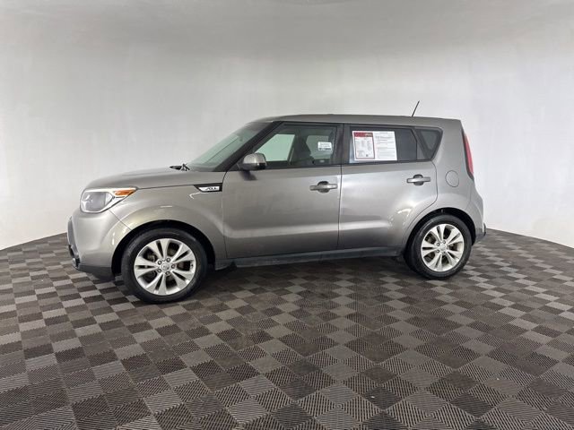 Used 2016 Kia Soul + image 6