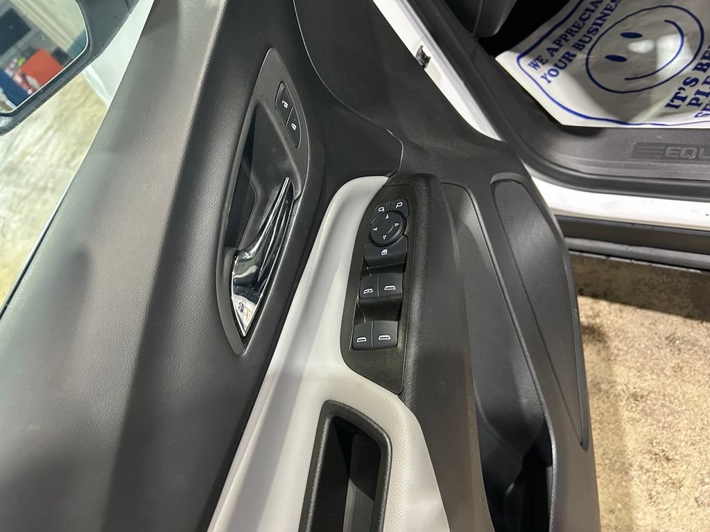 Used 2024 Chevrolet Equinox LS w/ LS Convenience Package AWD/4WD image 16