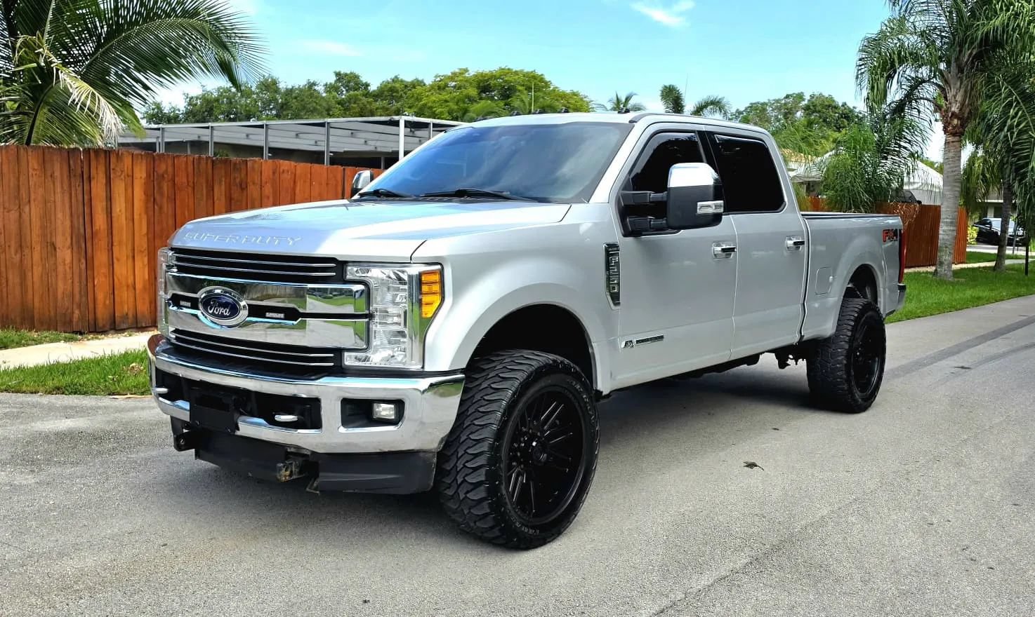Used 2017 Ford F250 Lariat w/ Chrome Package AWD/4WD image 1