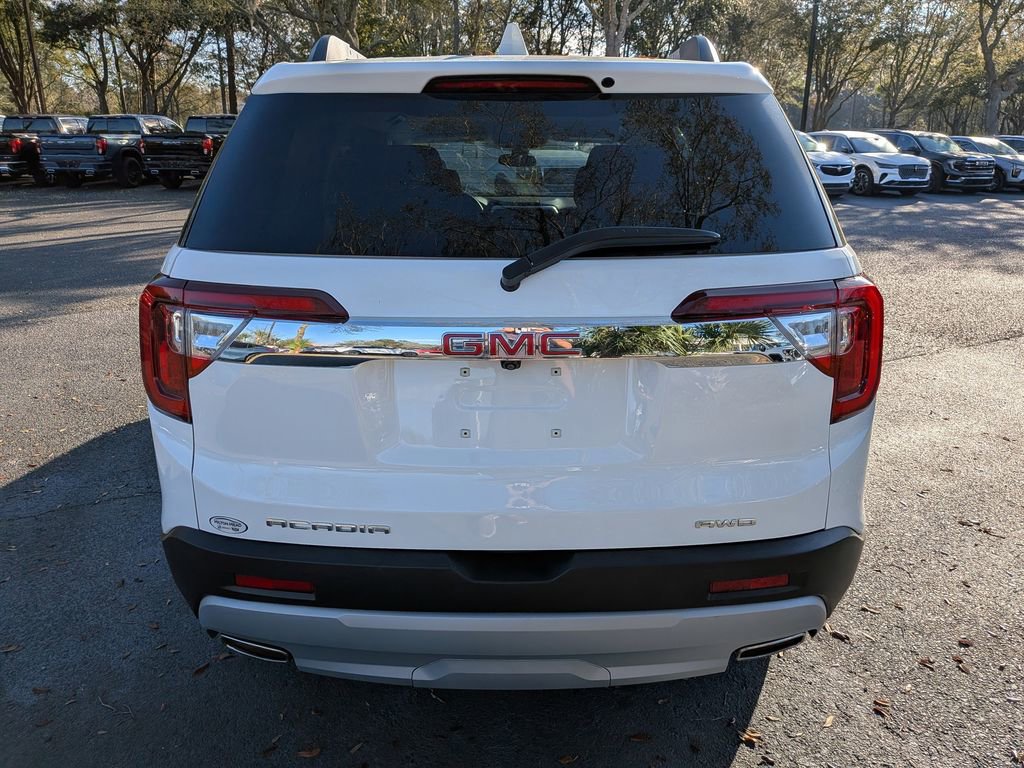 Used 2023 GMC Acadia SLE w/ Driver Convenience Package image 5