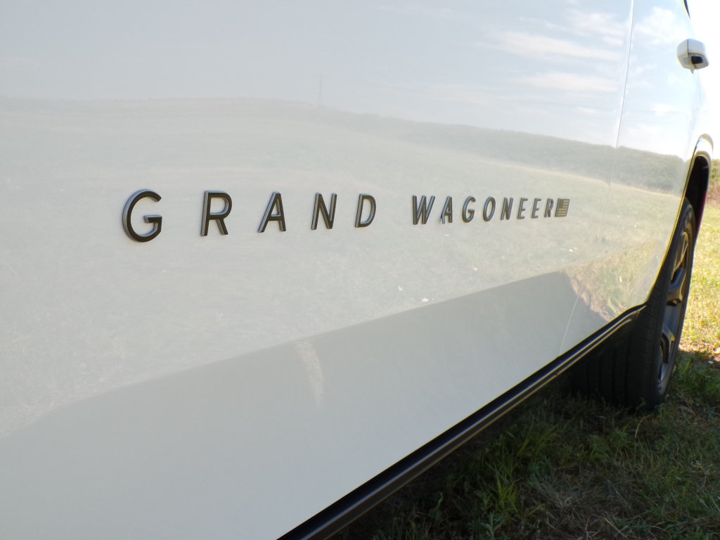 New 2026 Jeep Grand Wagoneer Limited w/ Premium Group II AWD/4WD image 17