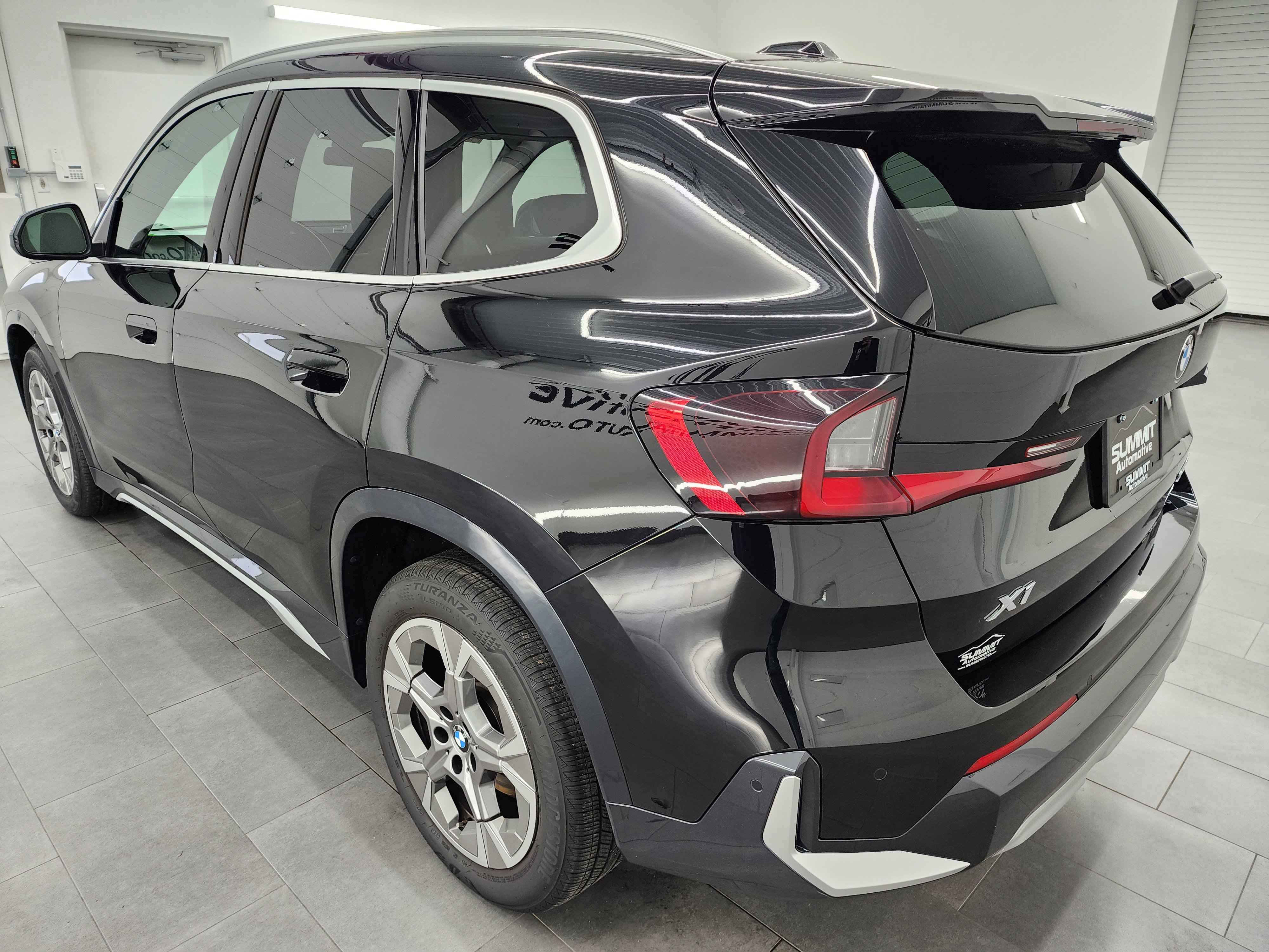Used 2025 BMW X1 xDrive28i image 6