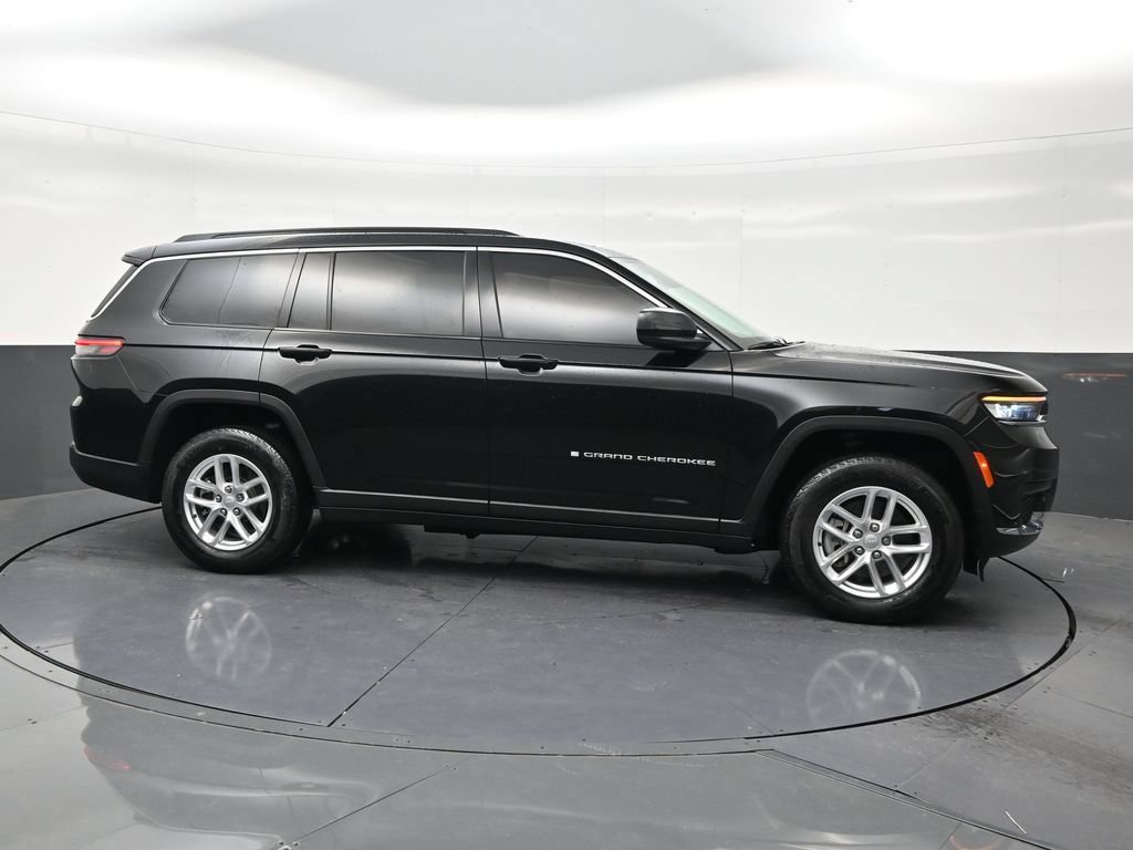 Used 2025 Jeep Grand Cherokee L Laredo w/ Luxury Tech Group I AWD/4WD image 4