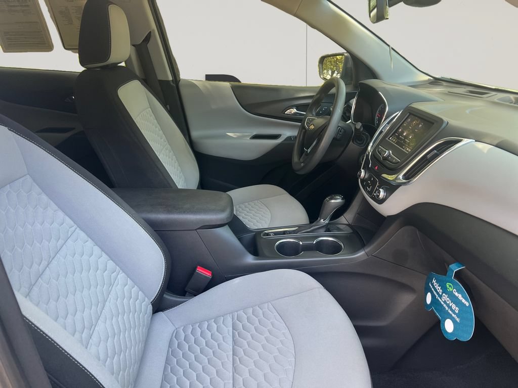 Used 2020 Chevrolet Equinox LS w/ LS Convenience Package FWD image 16