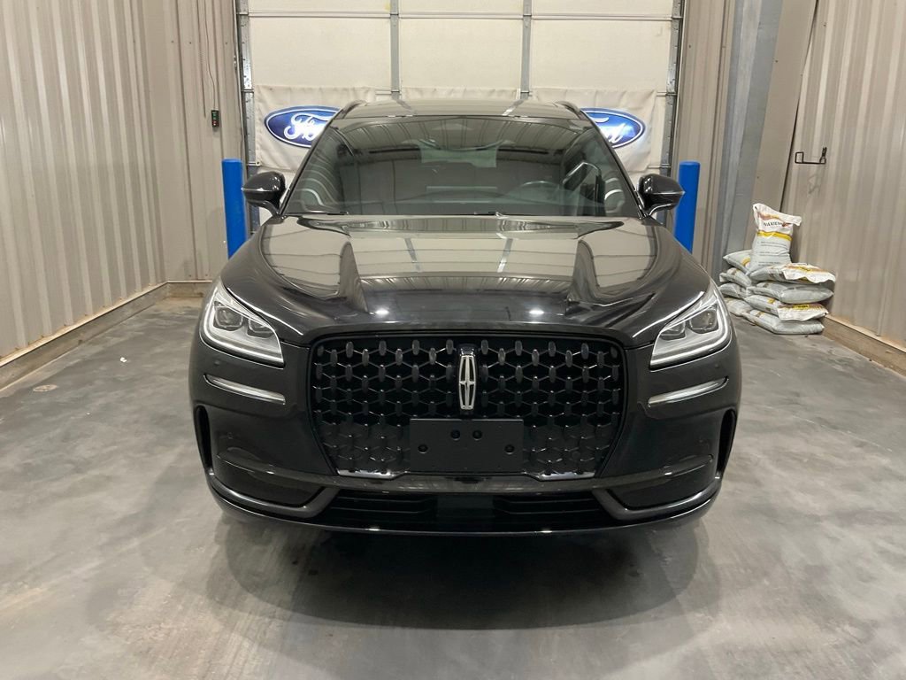 Used 2023 Lincoln Corsair Reserve w/ Equipment Group 201A image 2