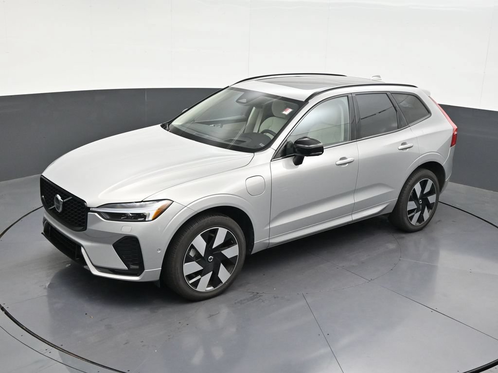 Used 2024 Volvo XC60 T8 Ultimate w/ Protection Package Premier AWD/4WD image 15