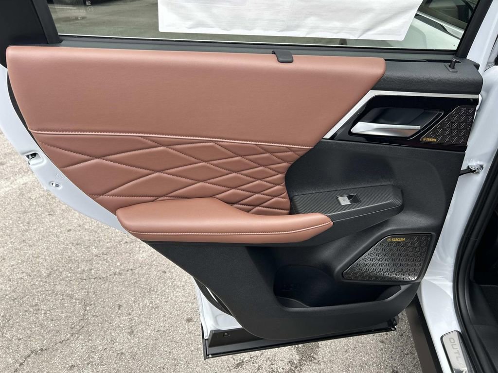 New 2026 Mitsubishi Outlander SEL image 20