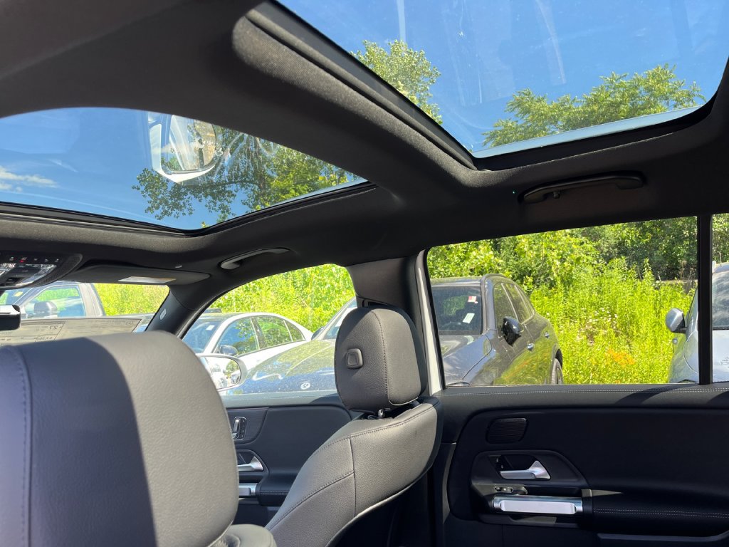 New 2026 Mercedes-Benz GLB 250 4MATIC image 10
