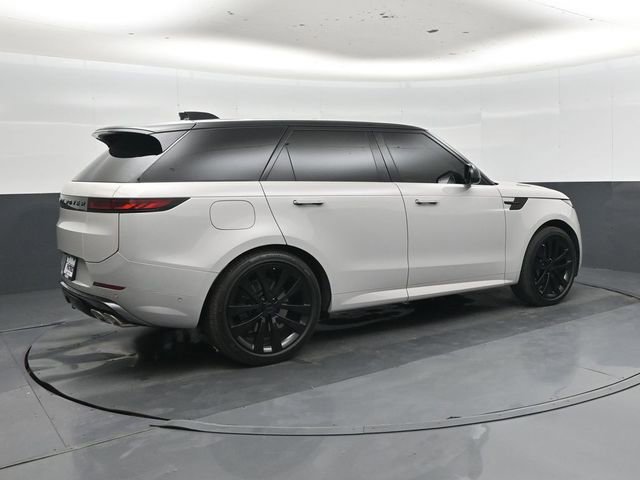 Used 2026 Land Rover Range Rover Sport Autobiography AWD/4WD image 3
