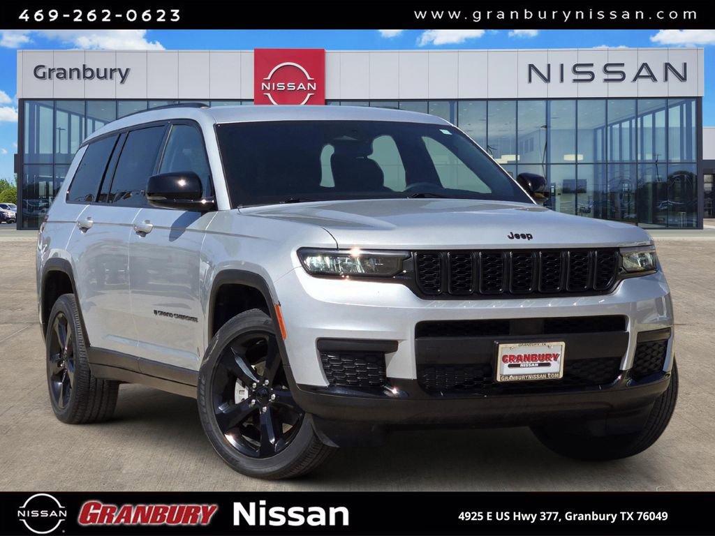 Used 2022 Jeep Grand Cherokee L Altitude image 1