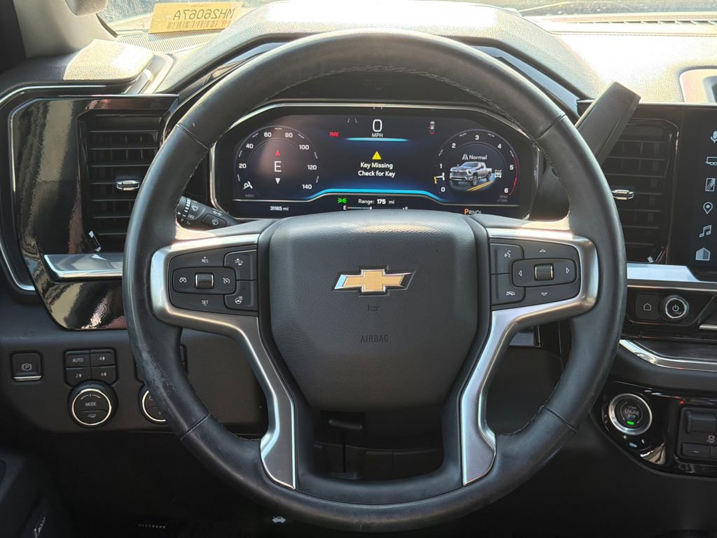 Used 2024 Chevrolet Silverado 3500 LTZ w/ LTZ Convenience Package AWD/4WD image 23
