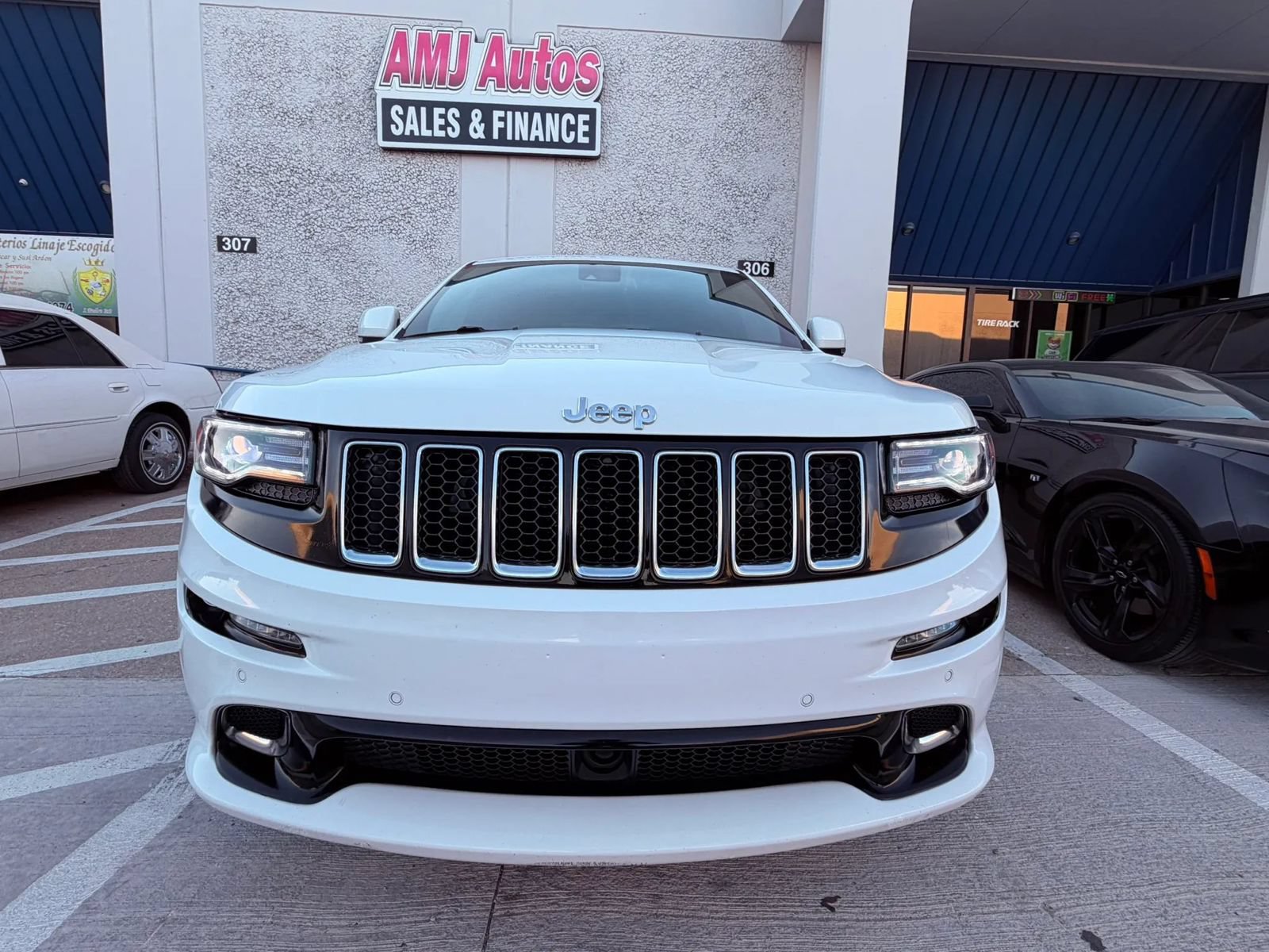 Used 2015 Jeep Grand Cherokee SRT w/ Trailer Tow Group IV AWD/4WD image 6