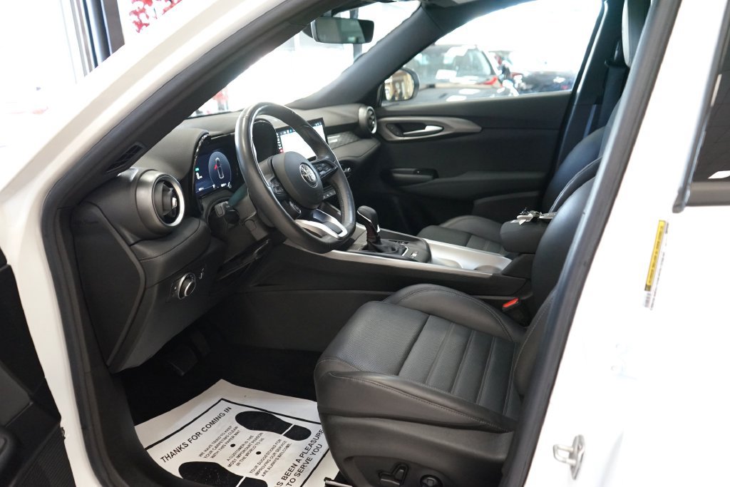 Used 2024 Alfa Romeo Tonale Ti w/ Active Assist Package AWD/4WD image 27