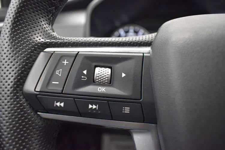 Used 2024 Mitsubishi Outlander FWD image 23