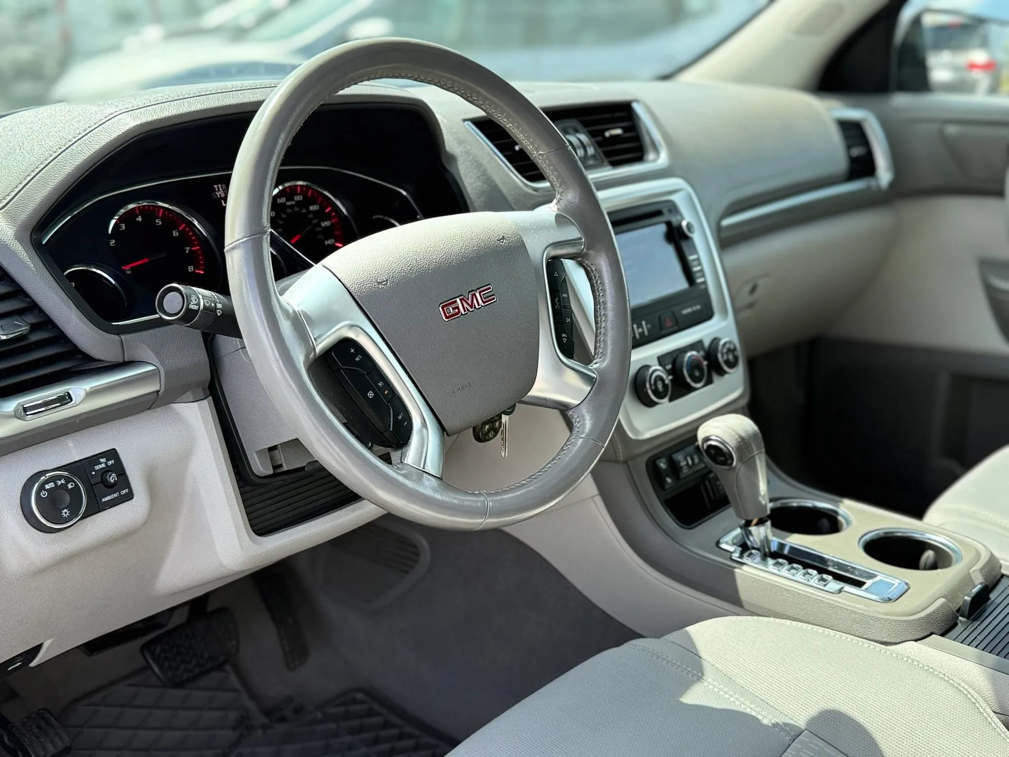 Used 2015 GMC Acadia SLE AWD/4WD image 20