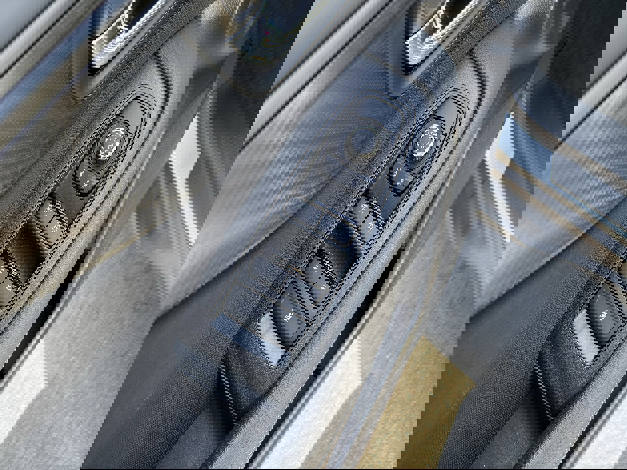 Certified 2025 Subaru Outback Premium AWD/4WD image 26