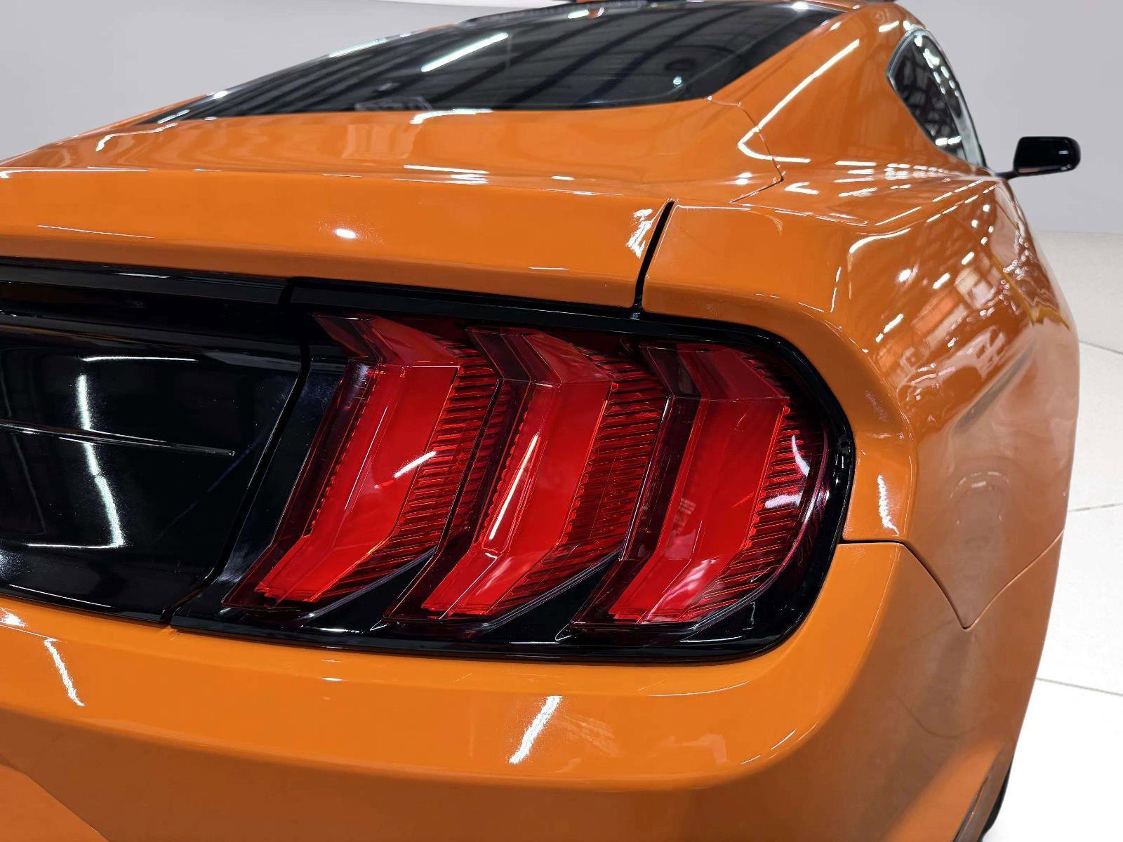 Used 2020 Ford Mustang Coupe RWD image 14